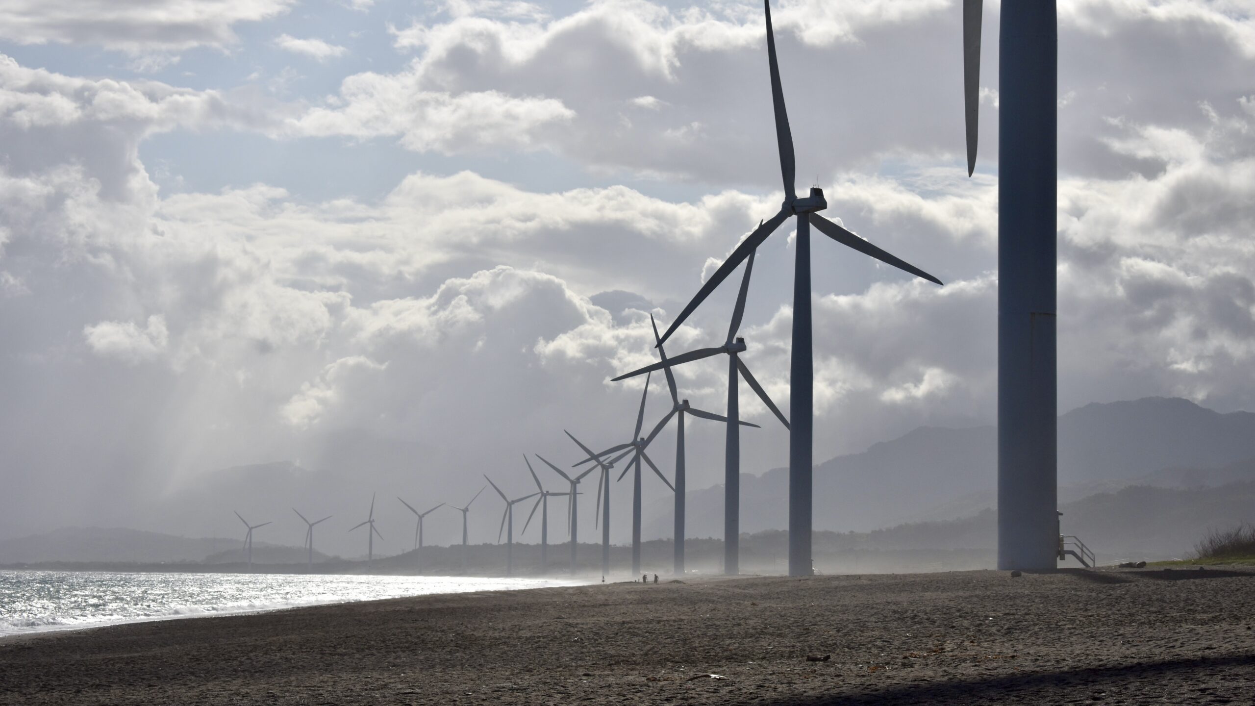 Onshore Wind Energy: What It Is And How It Works - The Polar Bear